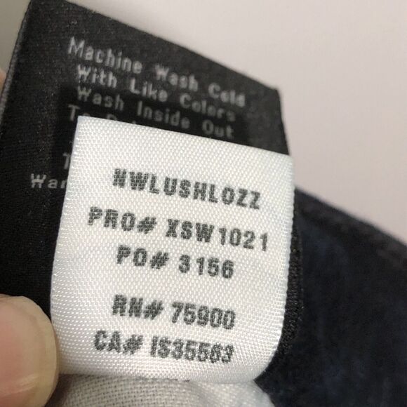 Big Star Cut-off Shorts Womens 29 Blue Dark Short-Short Distressed Denim Y2K - Picture 12 of 12